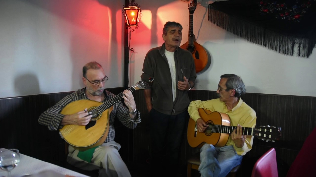 Carlos reis fado Santa Mentira