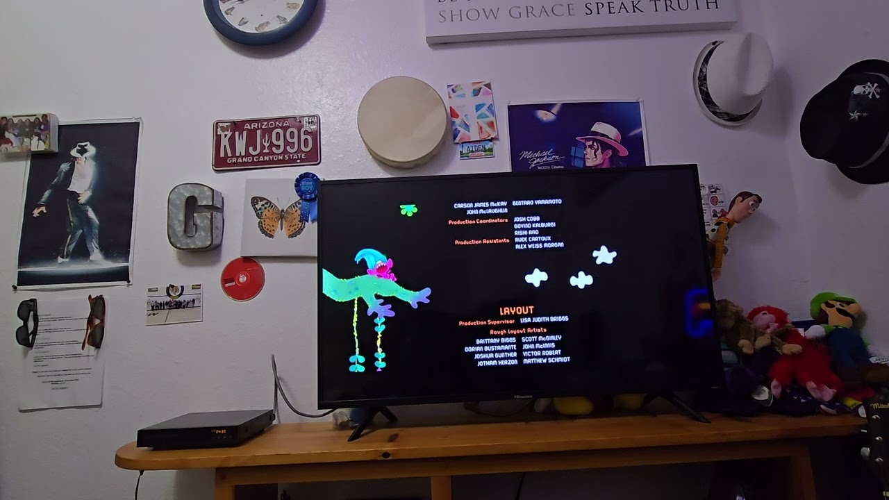 the trolls end credits dvd