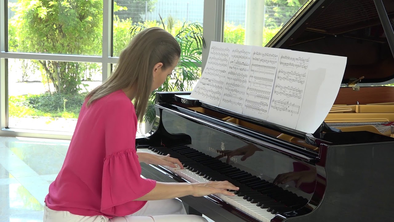 Emotional piano -  Jennifer Thomas - Etude for a Dreamer