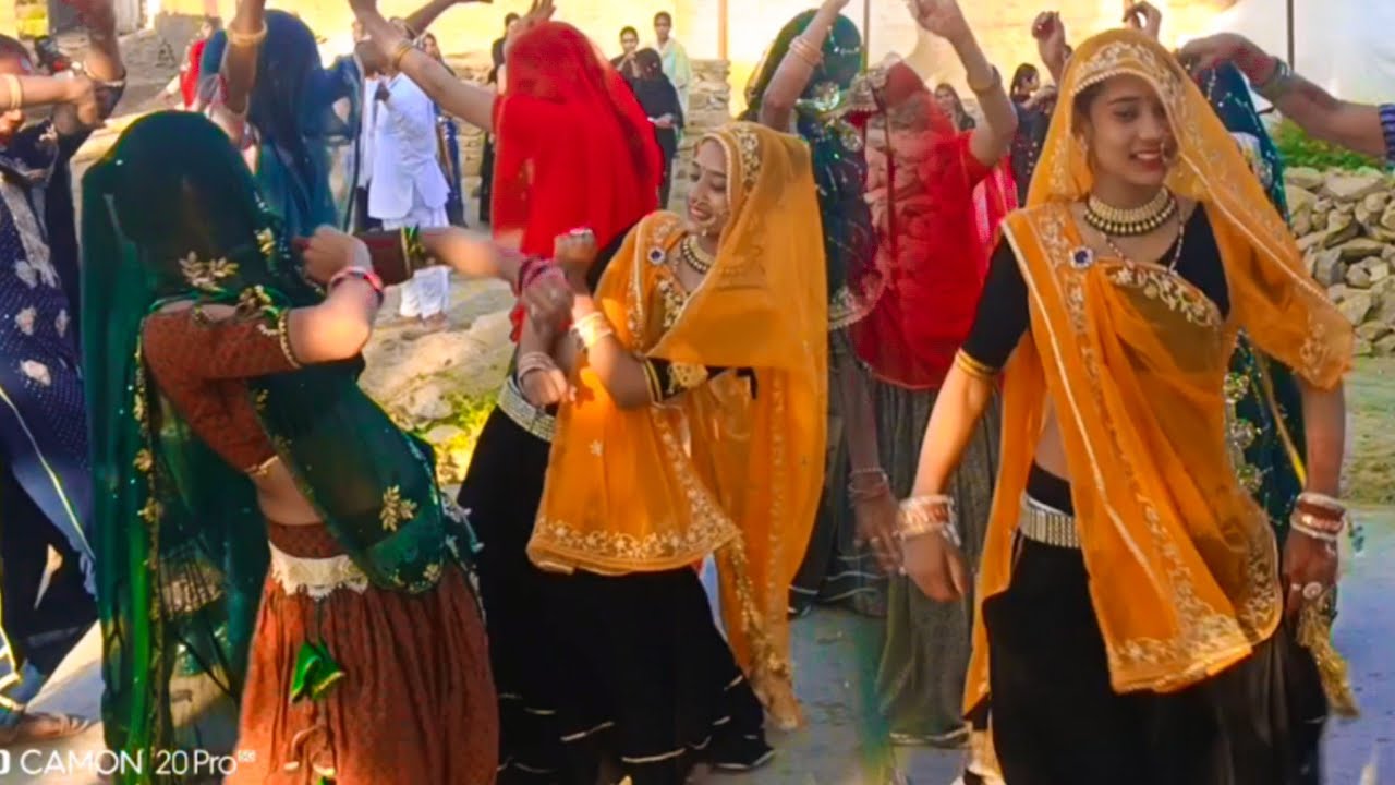 😱 बूंदी की गुर्जर गुर्जरी या ने√√ किया ख़तरनाक वायरल √√डांस गंगरावल बाबा कलश यात्रा में  डांस विडीयो