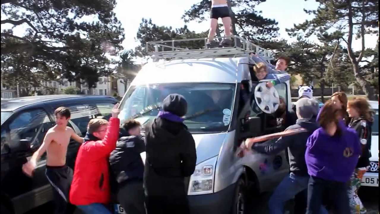 Isle of Wight Revolution Harlem Shake