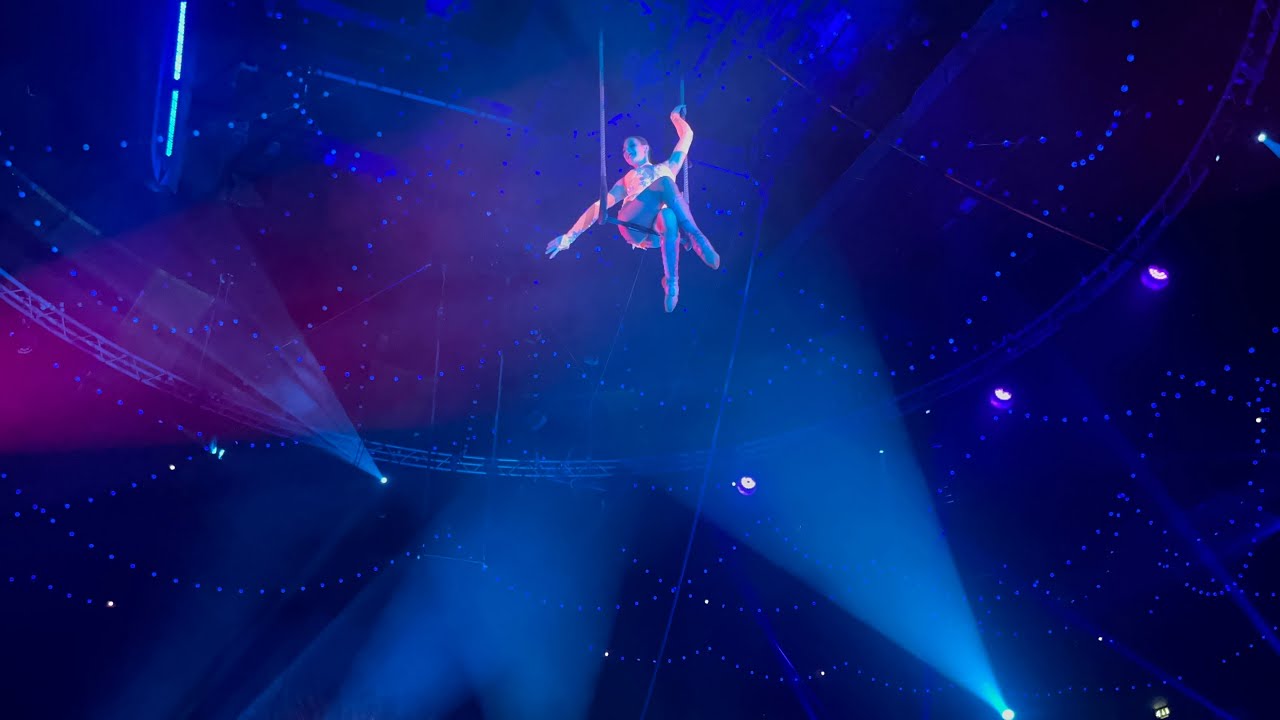 Hippodrome circus Christmas spectacular 2024 aerialist