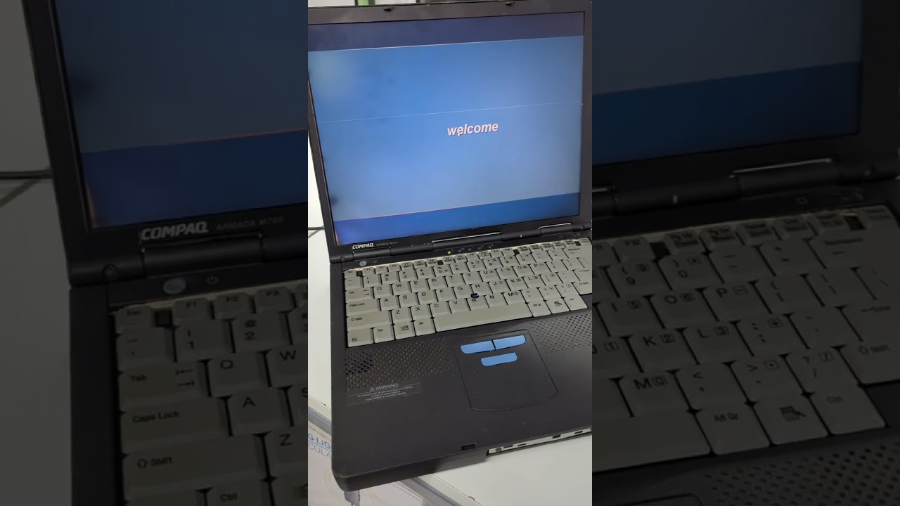 Esti in 2002 si abia ai instalat #Windows #Xp pe #Laptop