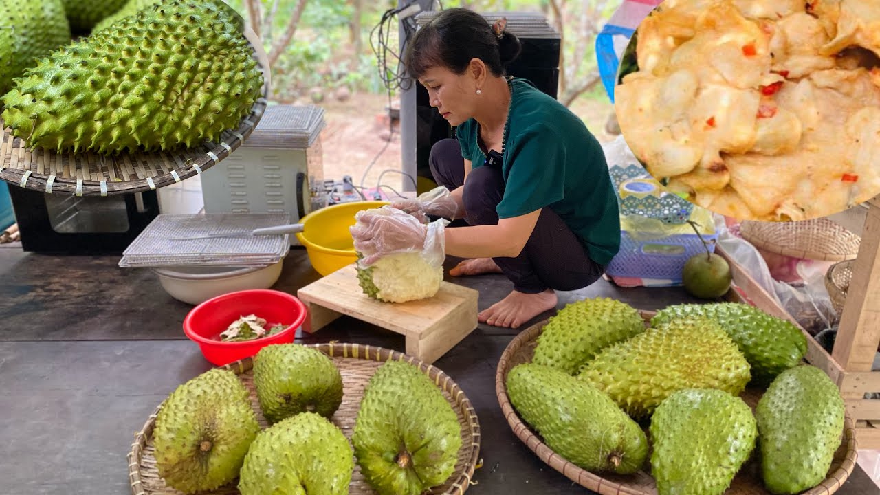 Làm mãng cầu sấy muối ớt cho khách hàng đem đi Mỹ - Mợ Bảy Miền Tây