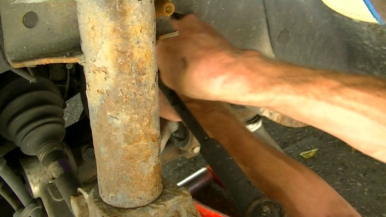 Замена нижнего рычага подвески Ford Freestar 2004 года