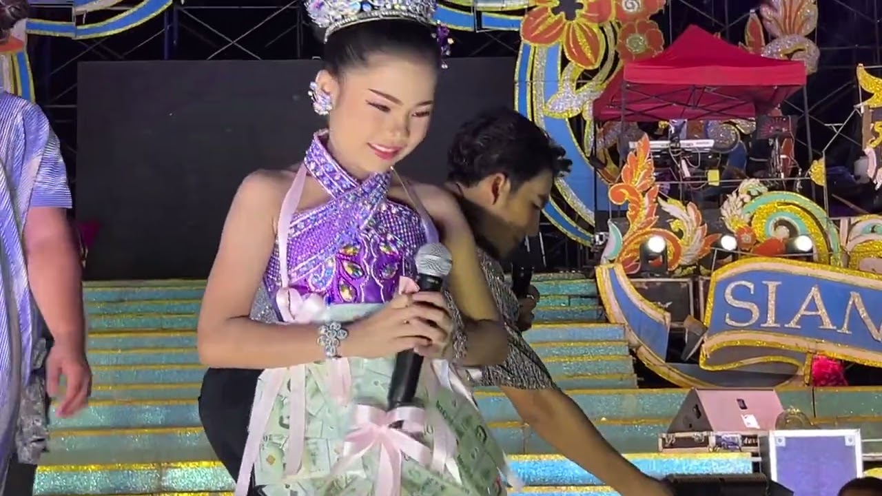ใจเสาะบนเกาะนาคี น้องอะอายสวยงามมาก ที่บ้านโนน ตำบลอิเซ อำเภอโพธิ์ศรีสุวรรณ