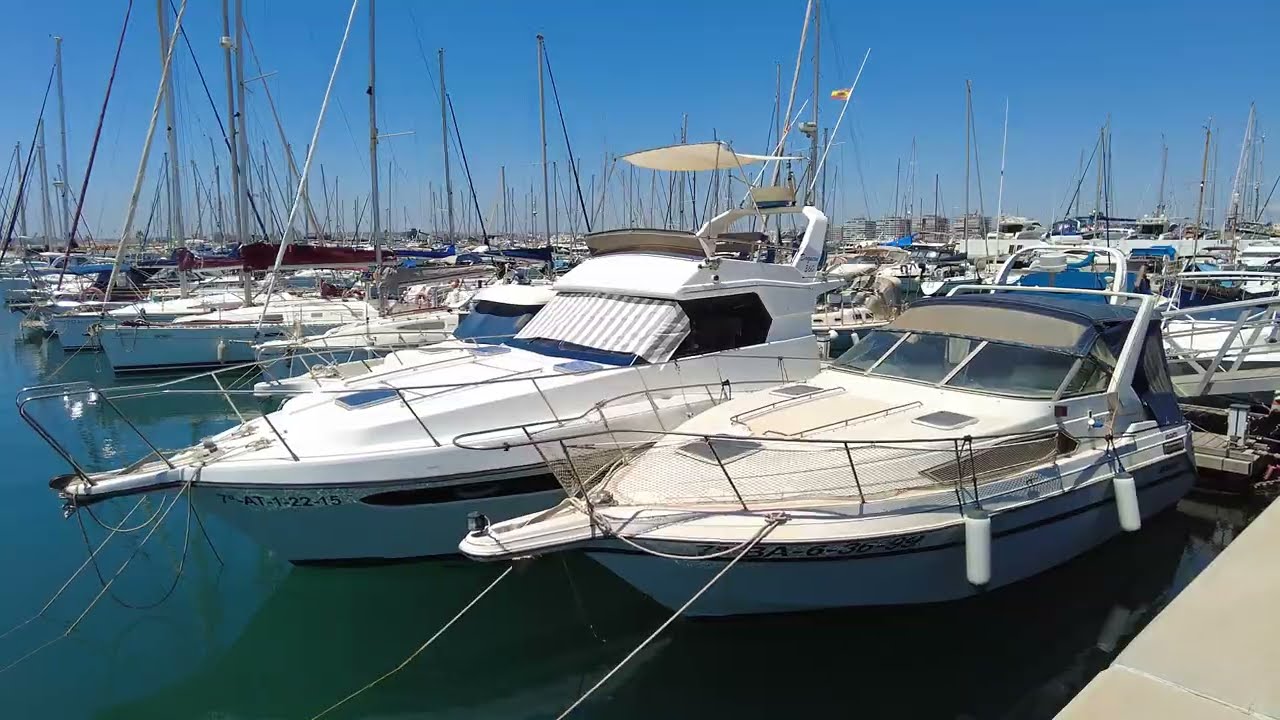 Walking Tour Costa Blanca | Torrevieja Harbor | International Marina Yacht Club Puerto de Torrevieja
