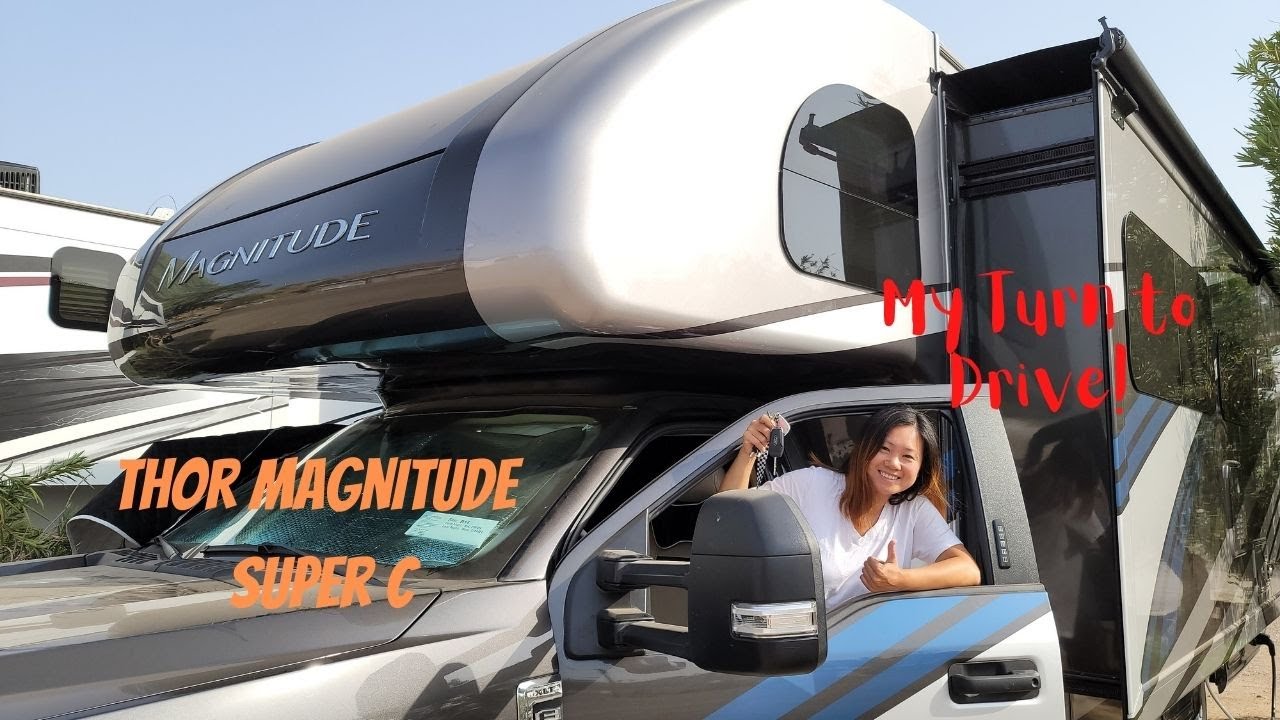 Thor Magnitude Super C RV: женский взгляд на вождение и управление #F550