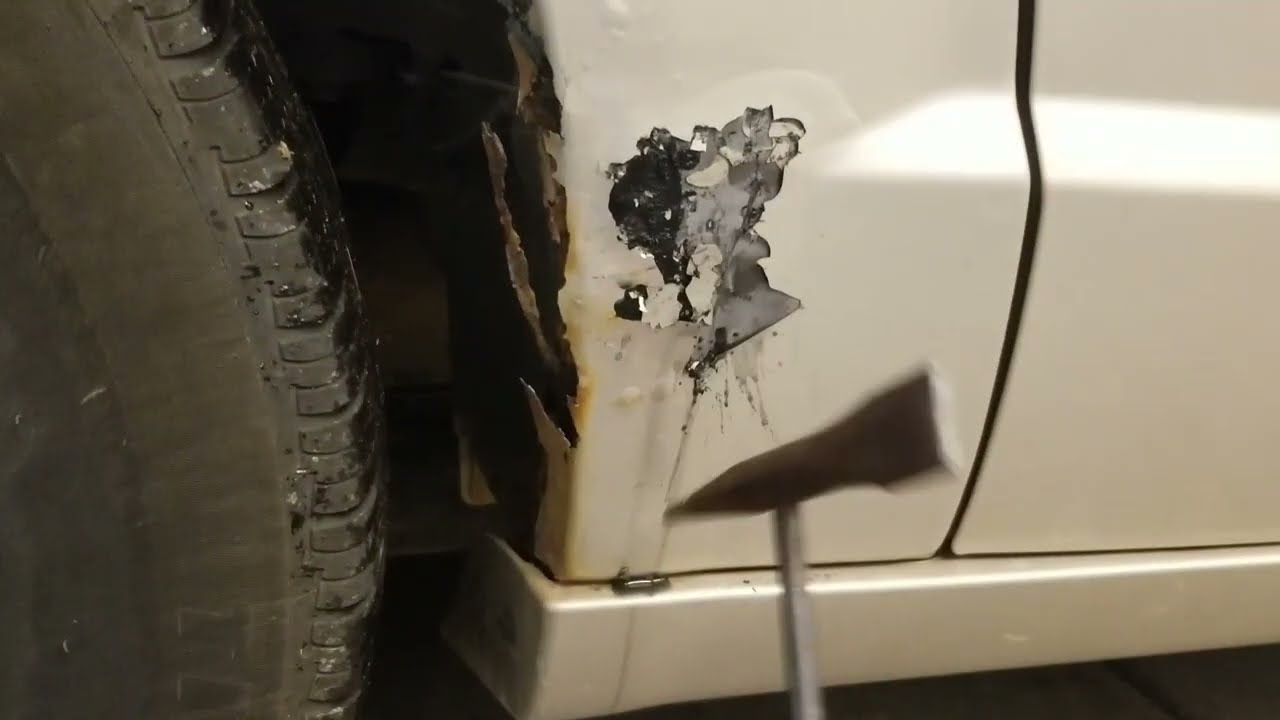 2014 Chrysler Town and Country Rear Fender Rust Repair