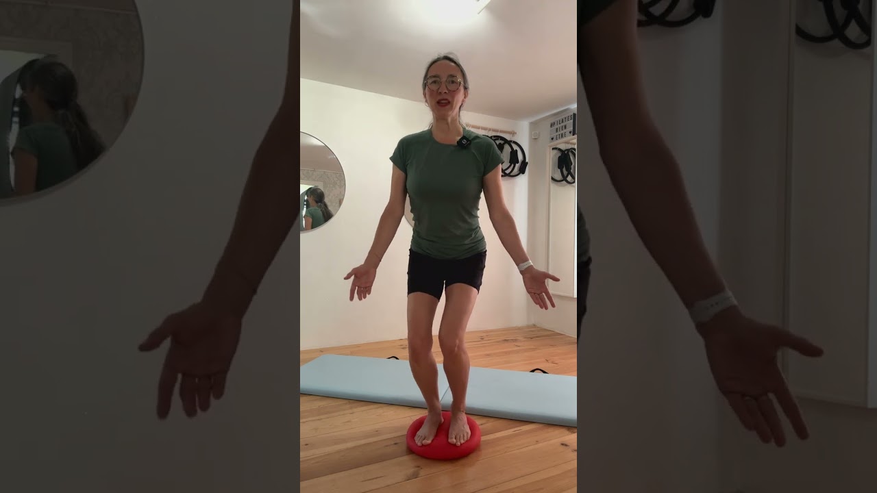 Equilibre sur coussin d'air! Utiliser le matériel caché dans un placard :)