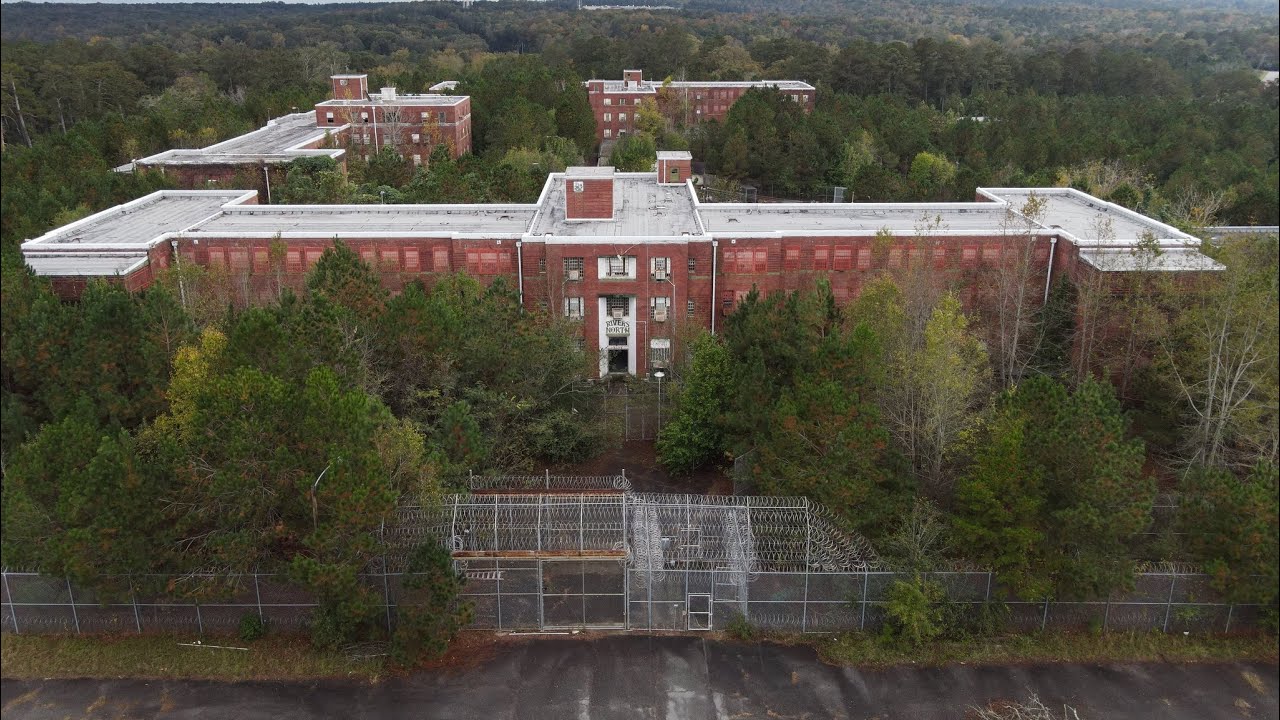 Inside Georgia’s Abandoned Rivers State Prison | Barbed Wire, Cells & Forgotten History