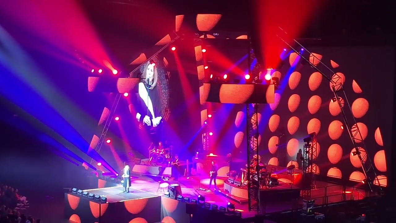 2025.10.18 Koncz Zsuzsa - Őszinte bohóc - Még 1 ARÉNA koncert