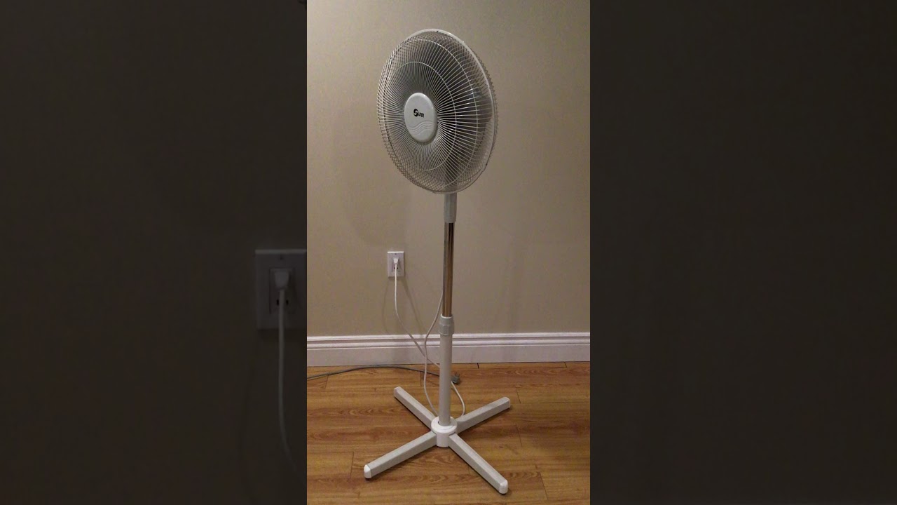 1995 Super 16” Pedestal Fan