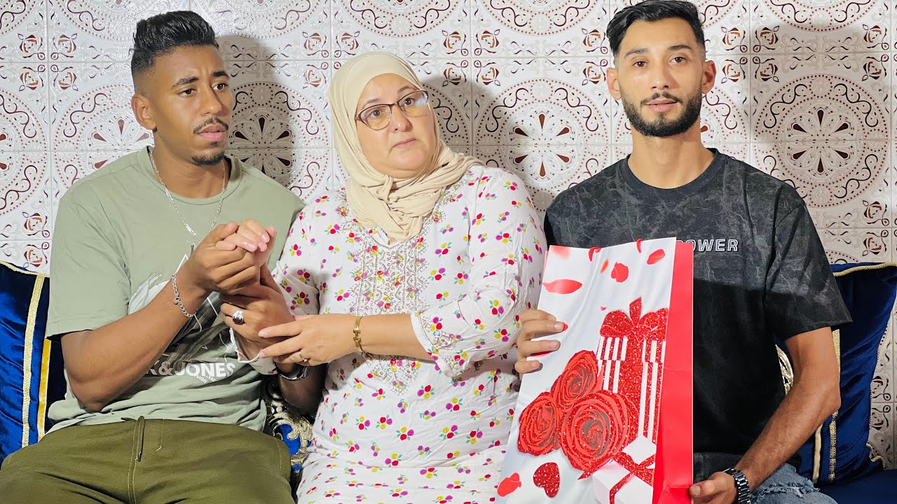 فيلم قصير : غارت من صاحب ولدها حيت ولا بوليسي 😱 متخايلوش شنو دارت ليه