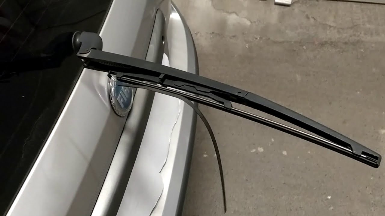 Fiat Panda - Tergicristallo Posteriore (sostituzione spazzola)