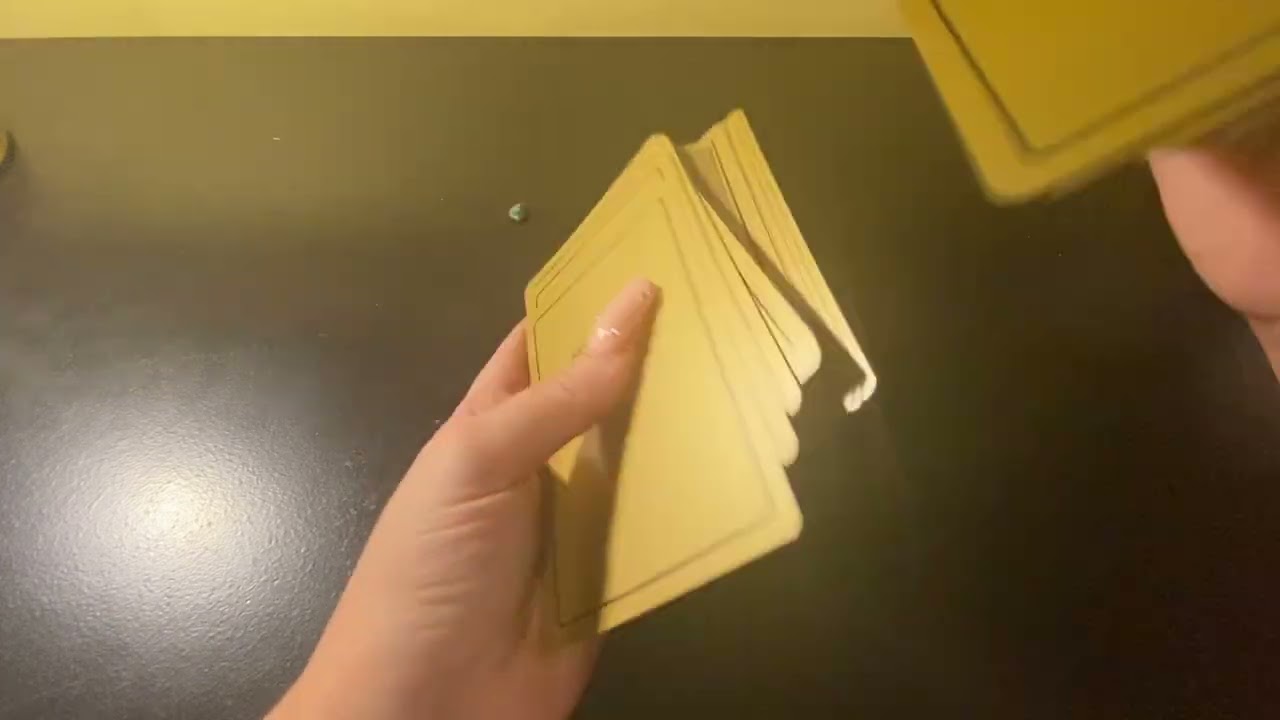 ℙ𝕚𝕔𝕜 𝕒 𝕔𝕒𝕣𝕕 - Ερωτικο σαν προσωπικό 💫💣🆘