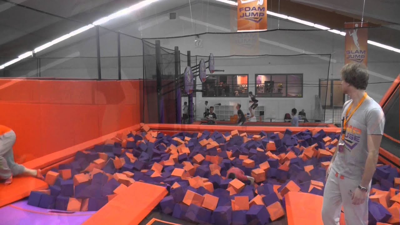 Jump House Hamburg Trampolin springen Justin 12 Jahre