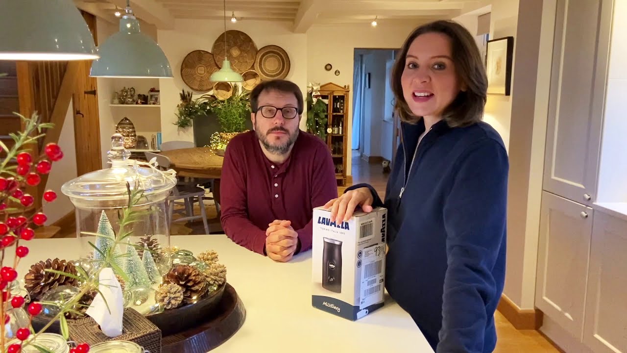 Get Perfectly Frothy Hot Chocolates With The Lavazza Milkeasy: Review