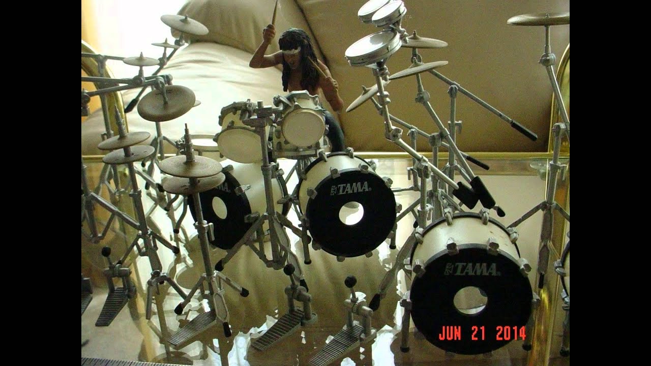 Metallica Lars Ulrich Figure And Drum Set
