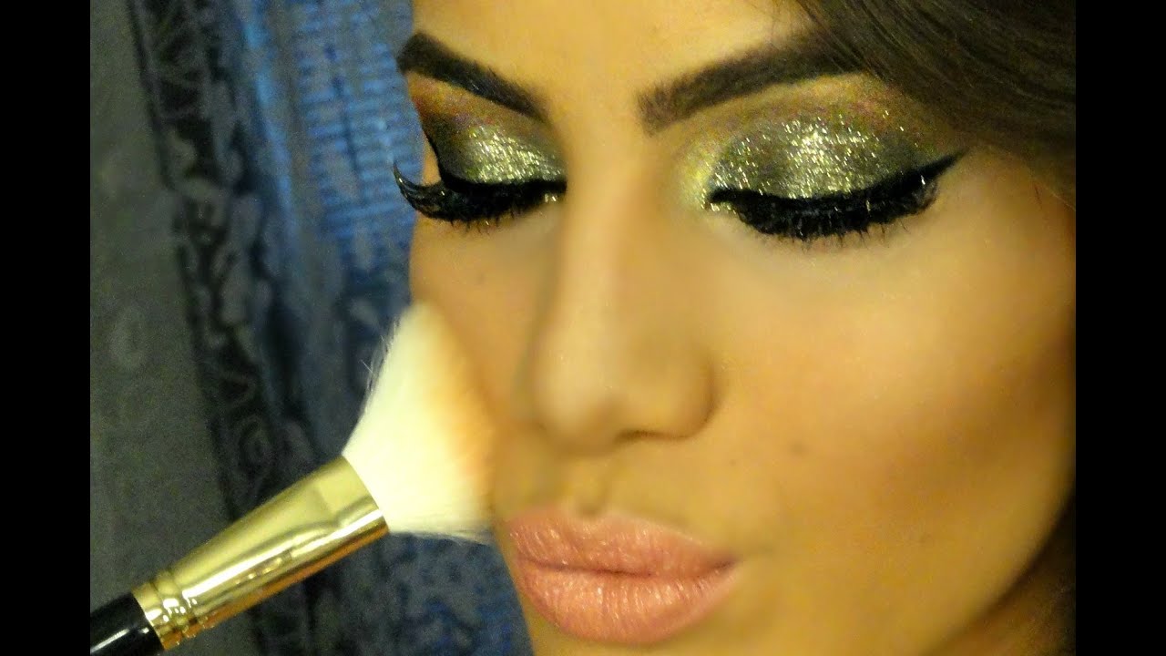 Glam Smokey pra festa por Camila Coelho