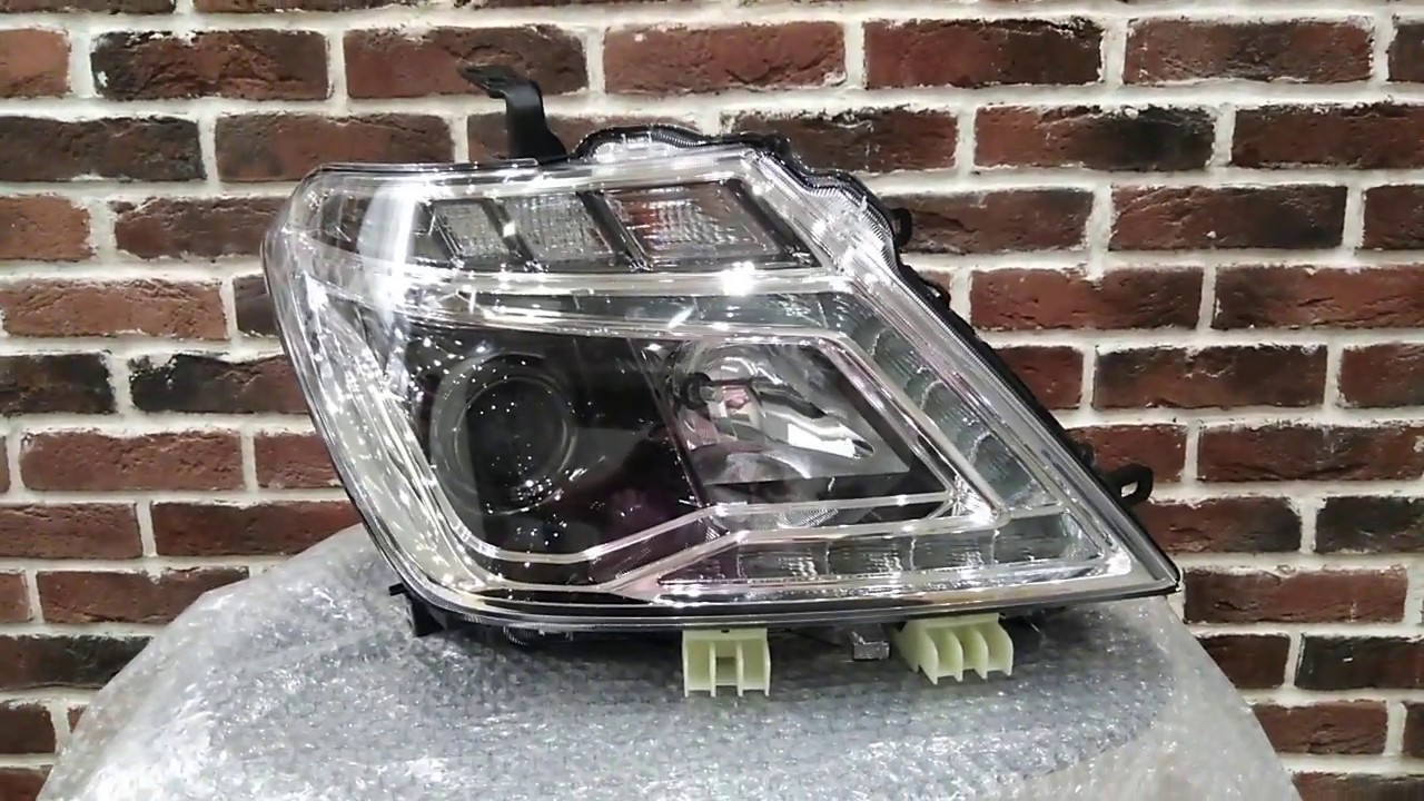 Ниссан Патрол Y62 Nissan Patrol Y62 Фара передняя галоген Led новый оригинал