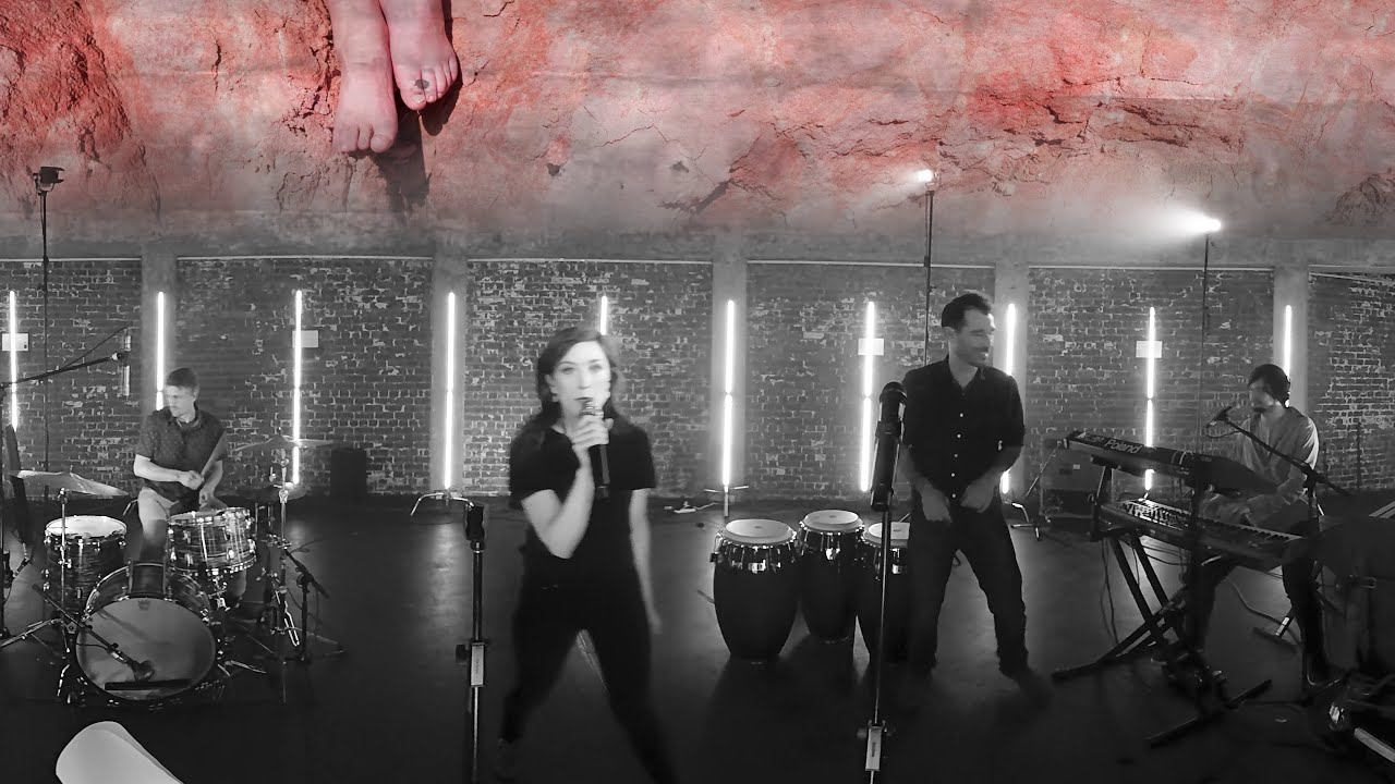 The Cat Empire feat. Elo&iuml;se Mignon - La Sir&egrave;ne 360&ordm; (Official Video)
