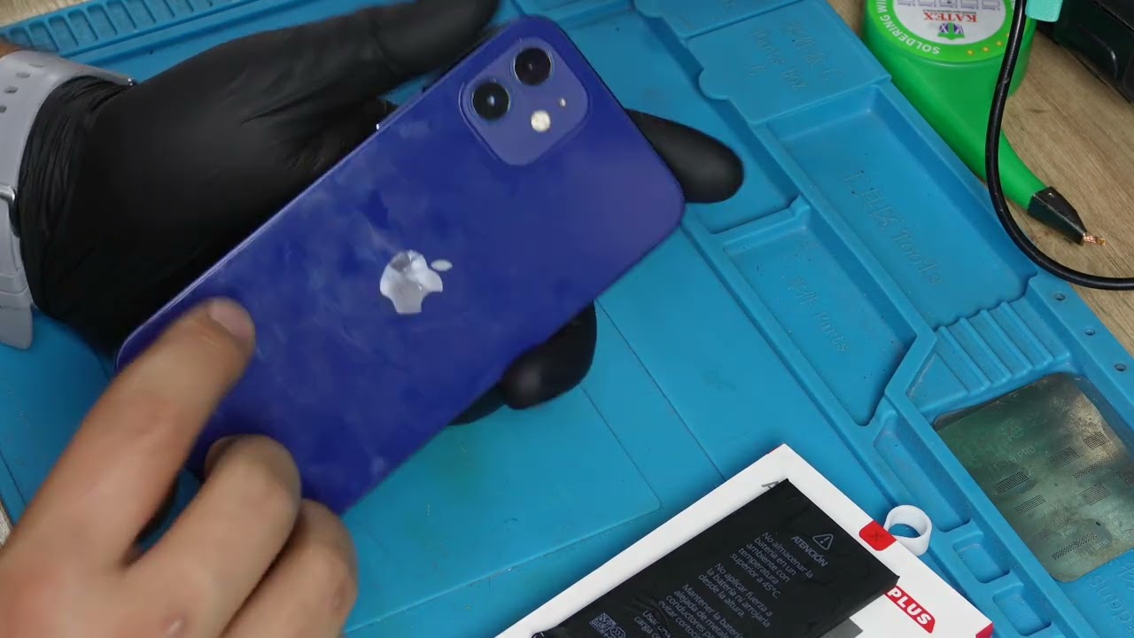 🔋 Tutorial: Cómo cambiar la batería autoprogramable en iPhone 12 con iOS 26