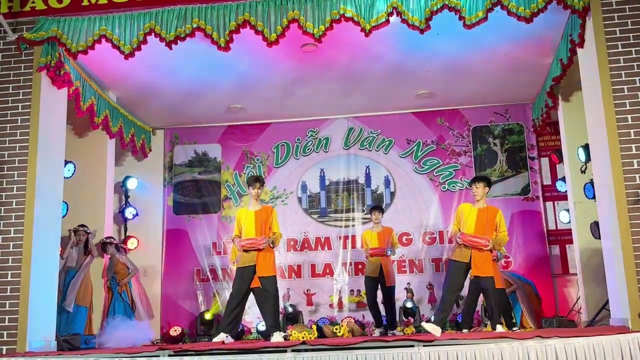 Nhảy Mashup Lý bắc bộ - Xóm 2 Văn La năm 2026