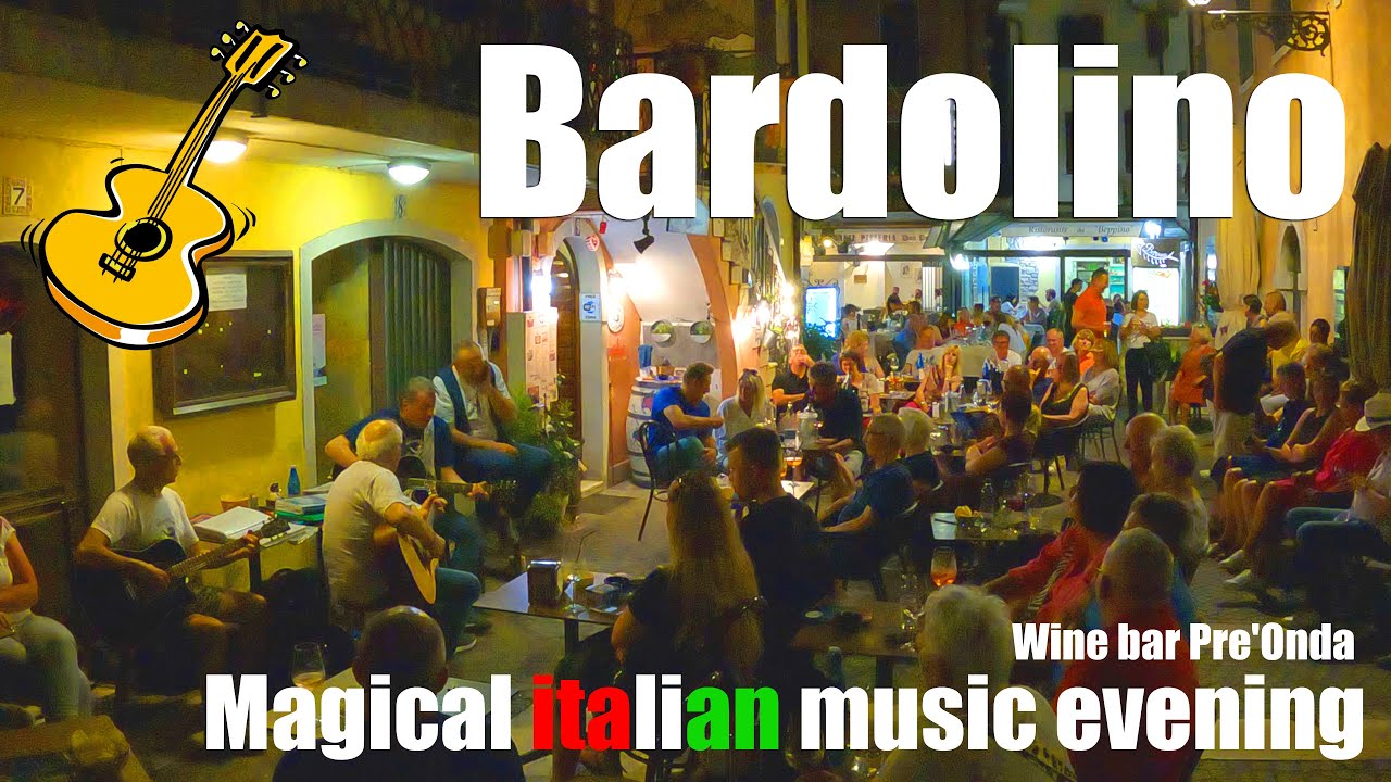 Street musicians in Bardolino, Italien, Gardasee, Lake Garda,  old town 4K|60fps