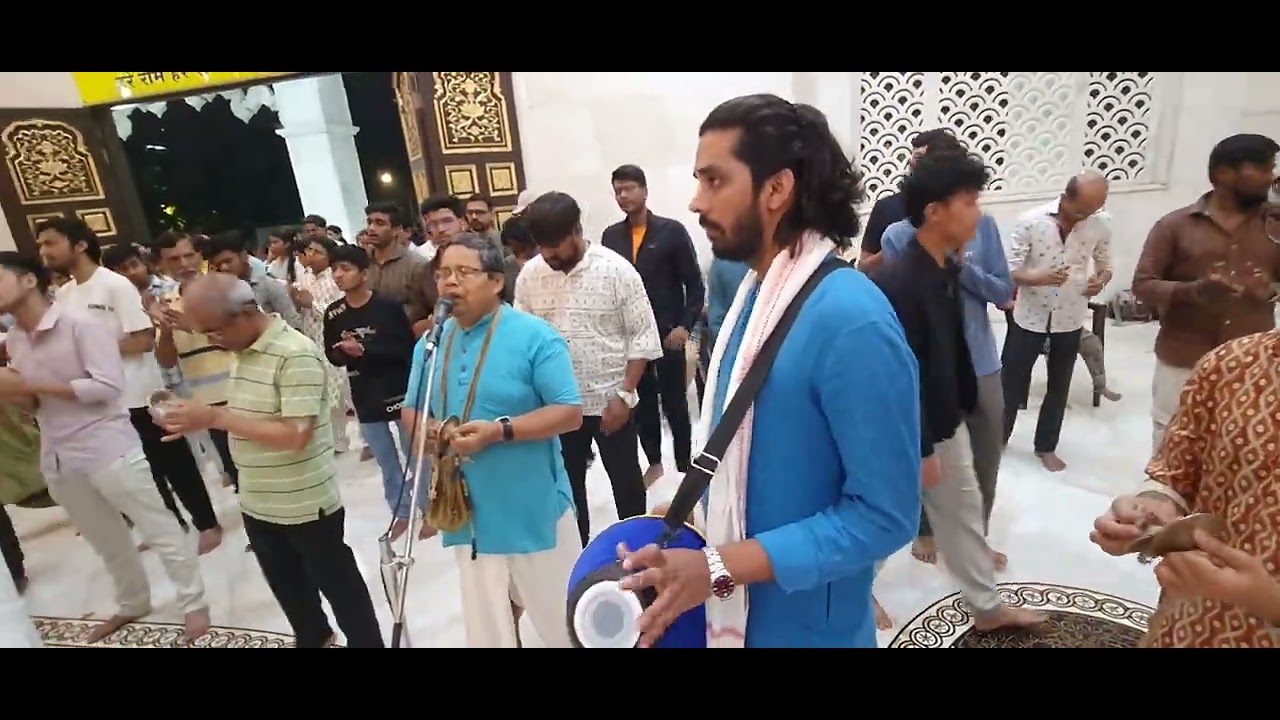 Heart melting Gaur Aarti kirtan at ISKCON Mira Road