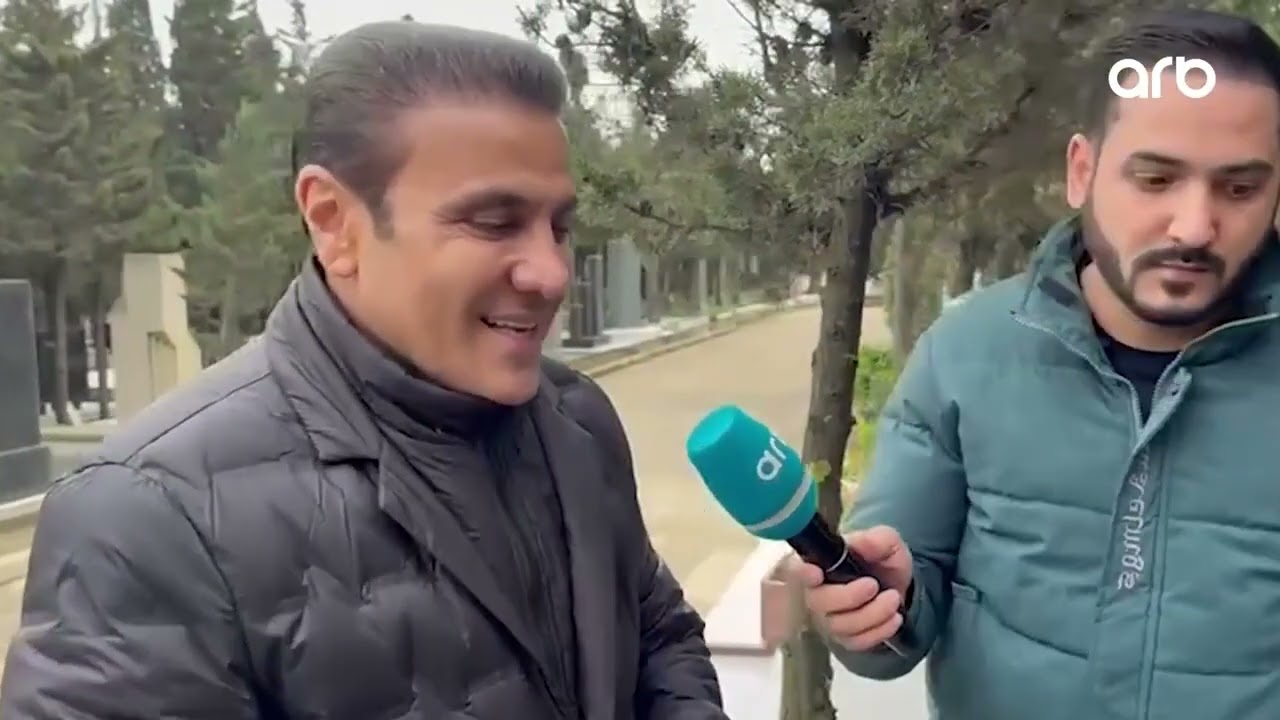 Sahib İbrahimov Xan Şuşinskinin və Canəli Əkbərovun məzarını ziyarət edir.