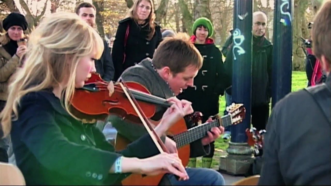 The Clientele - I Wonder Who We Are