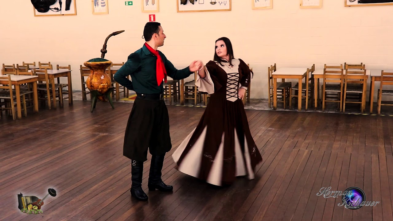 Dan&ccedil;a Ga&uacute;cha - Bugio (4)