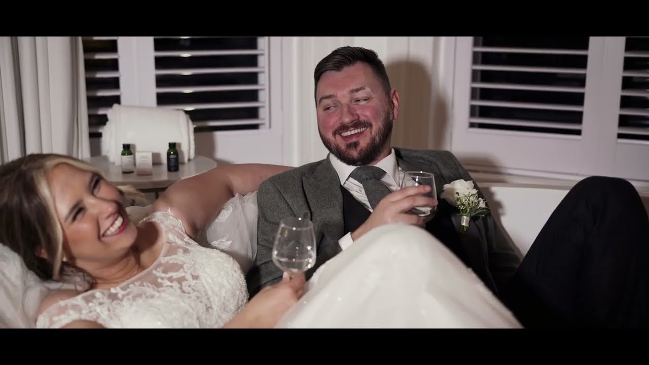 Snowy Tullyglass Hotel wedding – Siobhan & Ben ❄️