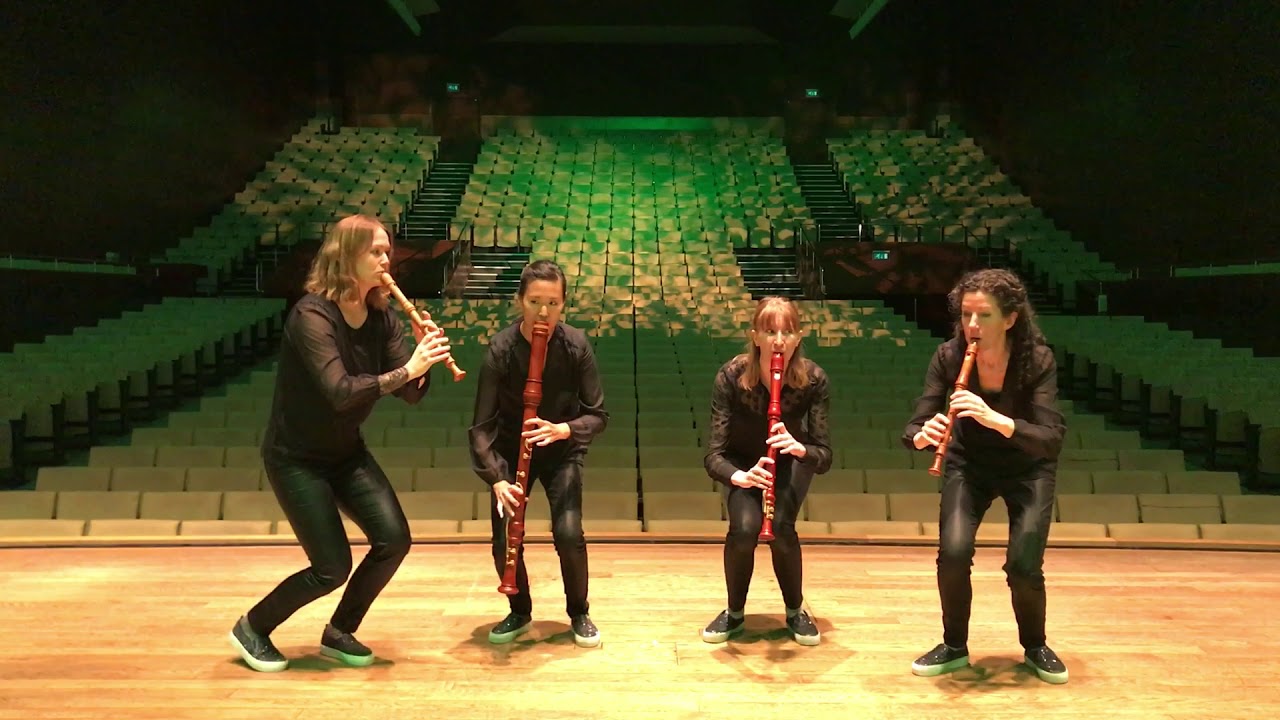 Woodpeckers play Vivaldi! RV 443