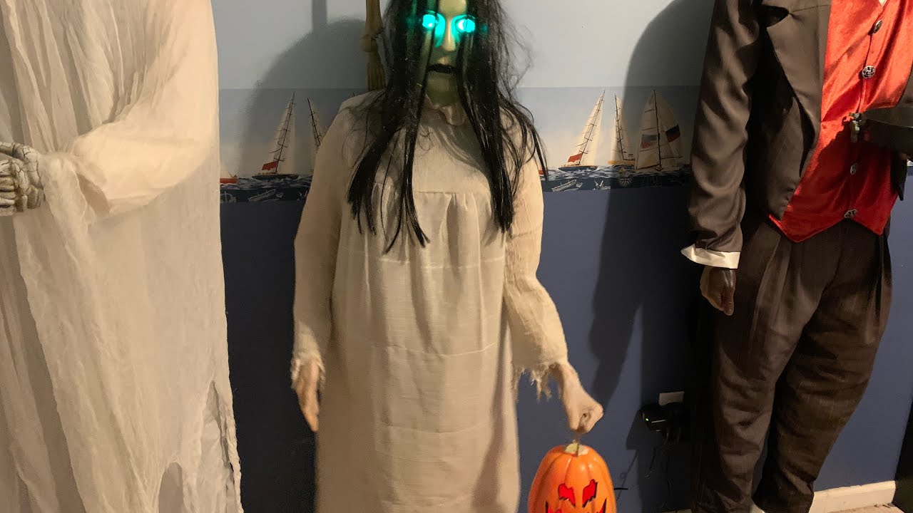 2007 Gemmy Life Size Animated Donna The Dead Michaels Version