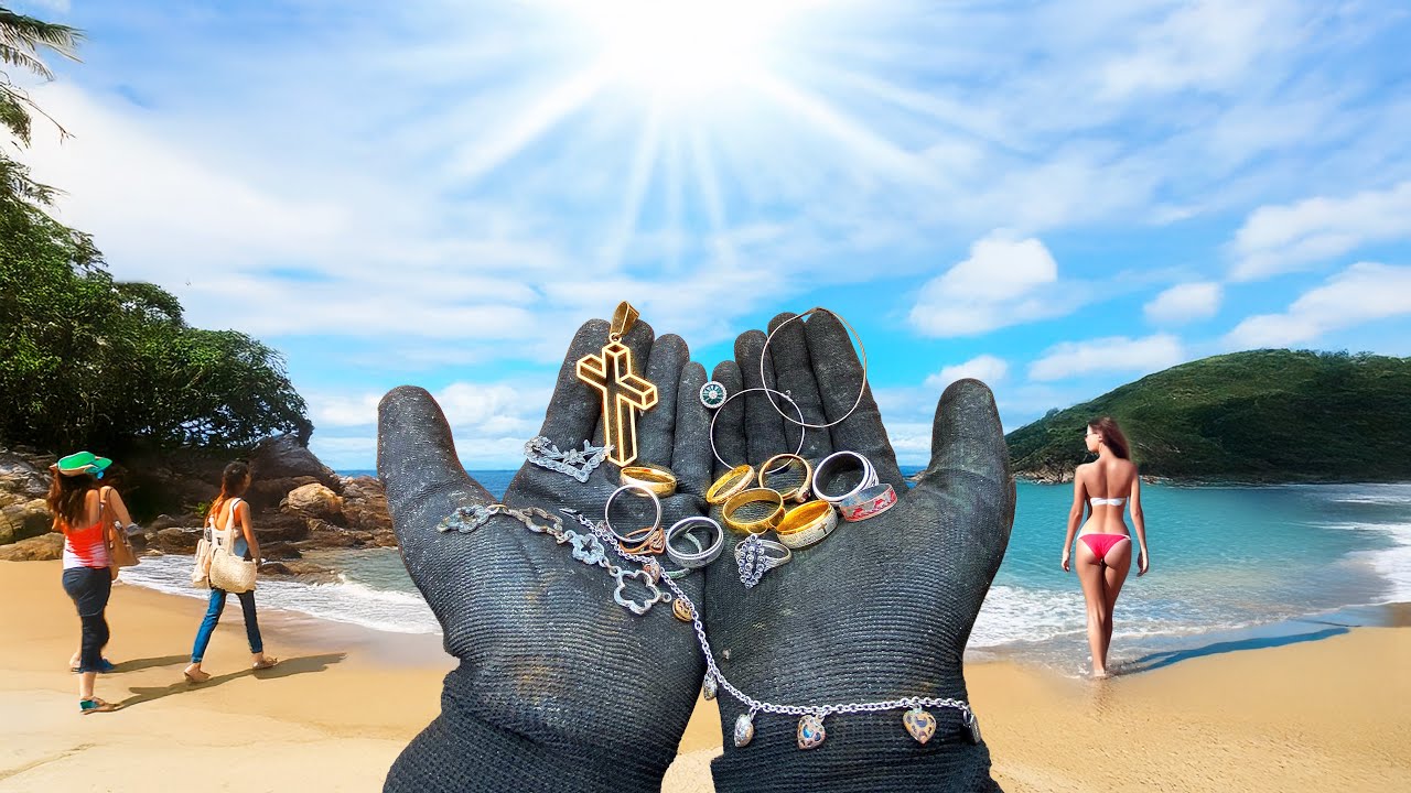 MUITAS JÓIAS NA PRAIA COM DETECTOR DE METAIS