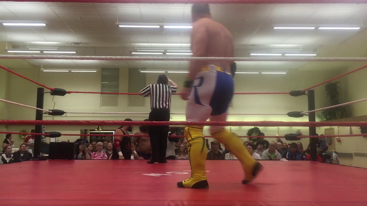 Dean Richtor vs. Sydney Steele