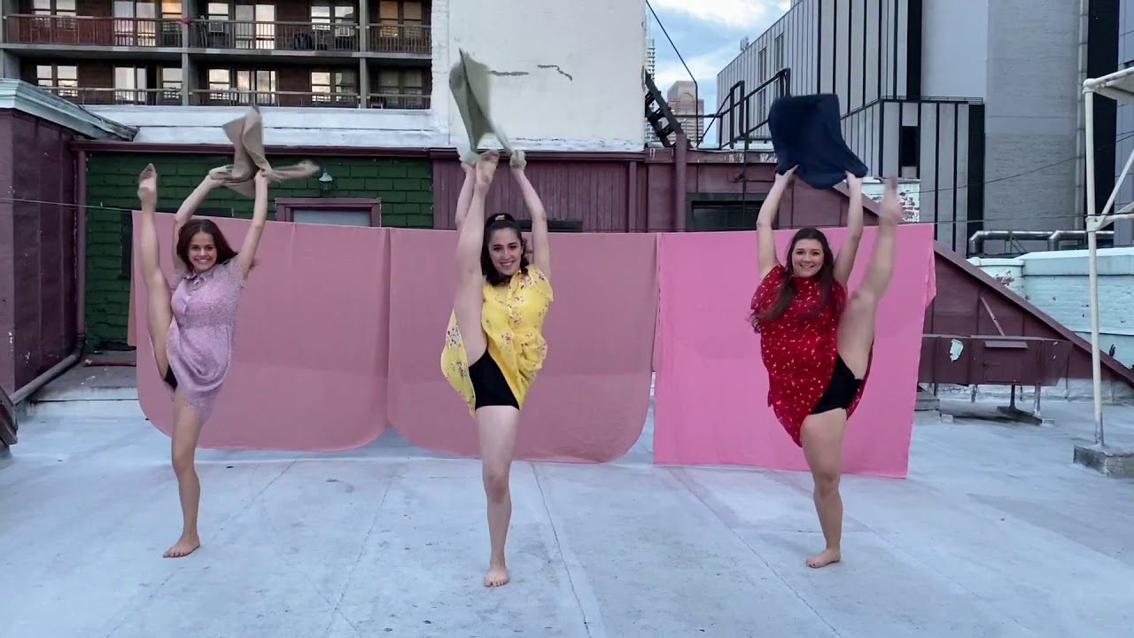 Dancing in the Moonlight // Choreography by: Mar&iacute;a, Dulce & Anna