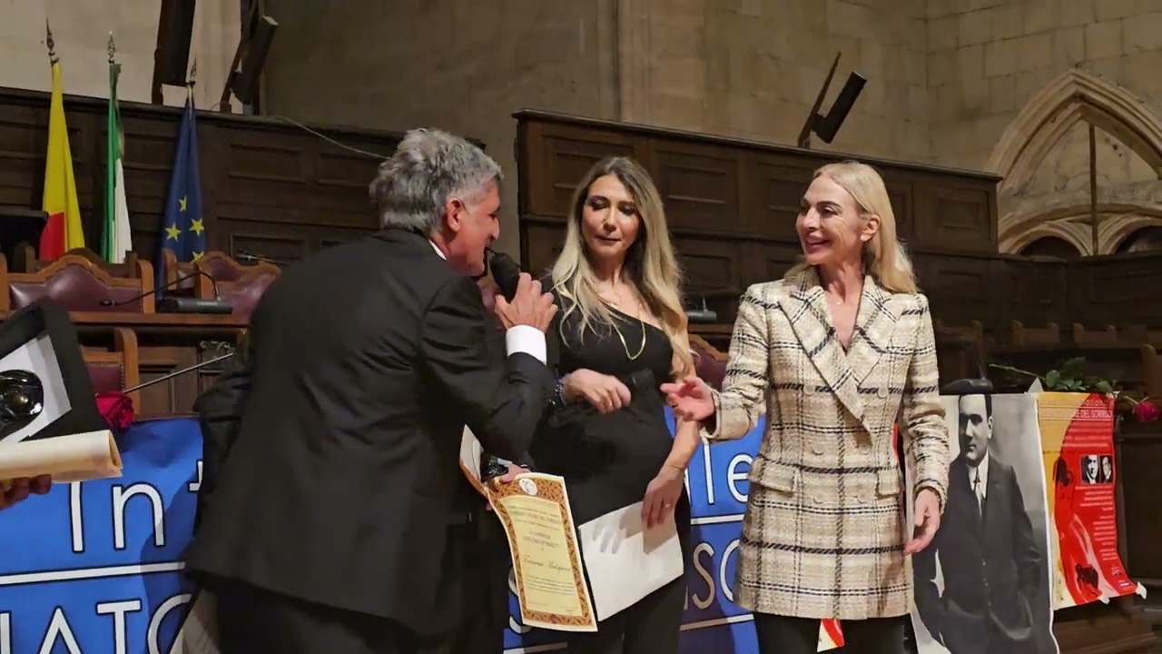 XII EDIZIONE PREMIO AMBASCIATORE DEL SORRISO DEDICATA A CARUSO: UN SUCCESSO CON TANTE ECCELLENZE