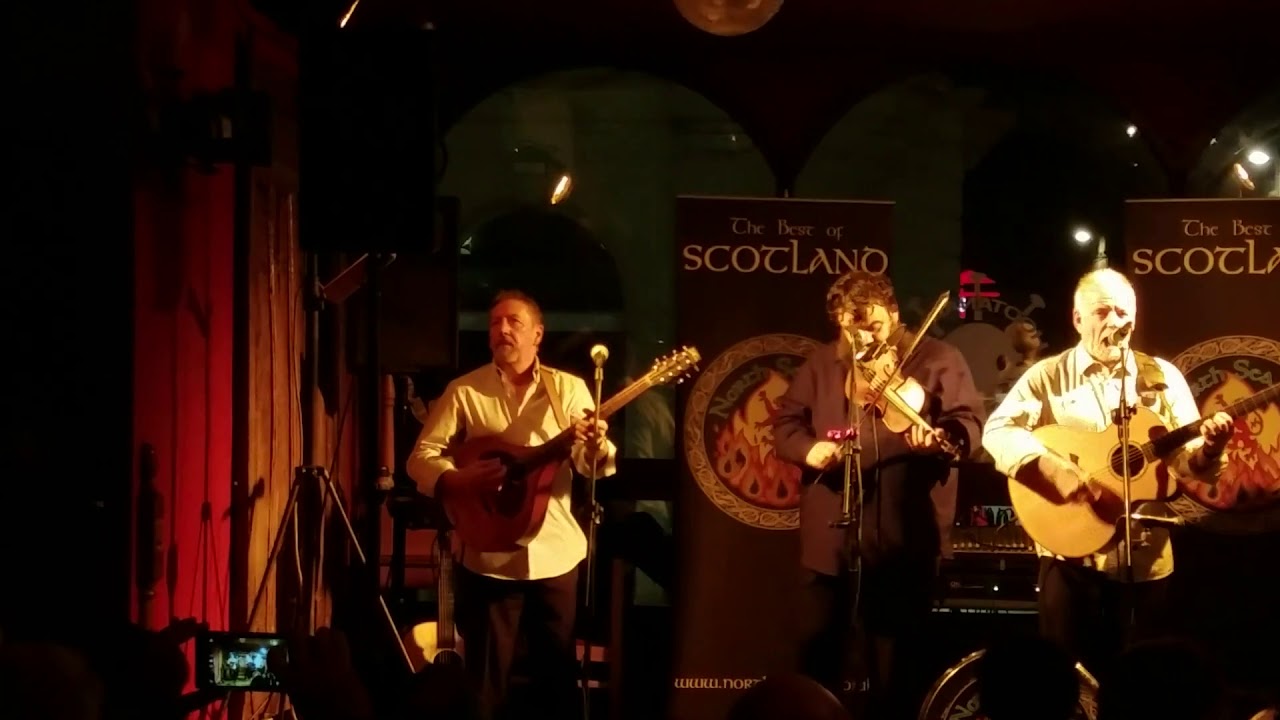 Scottish Folk Music from North Sea Gas