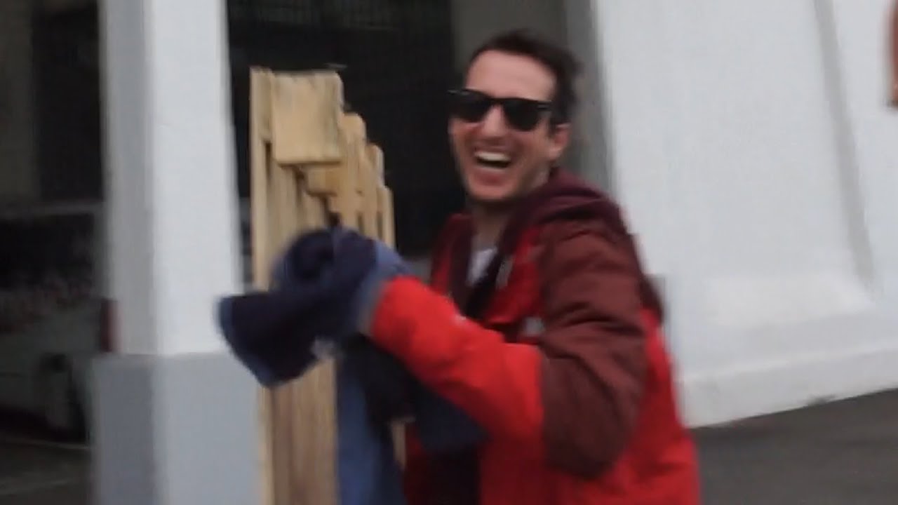 DEXTER SOTTO EFFETTO DI DROGHE (PESANTI) - #NOIdaVOI [Rimini]