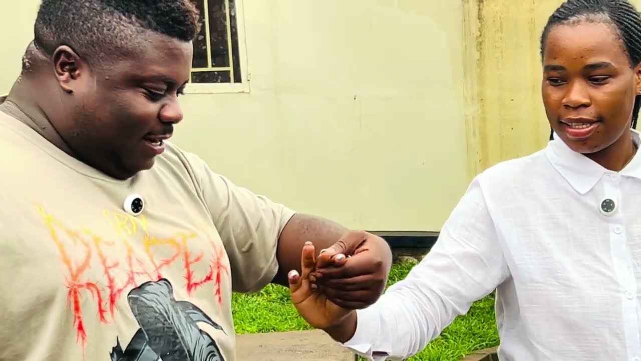 Esther wabanaga na NZOVU atubwiye uburyo babanye atamukunda nuburyo yiyemera ko ABOMORA ntakigenda.