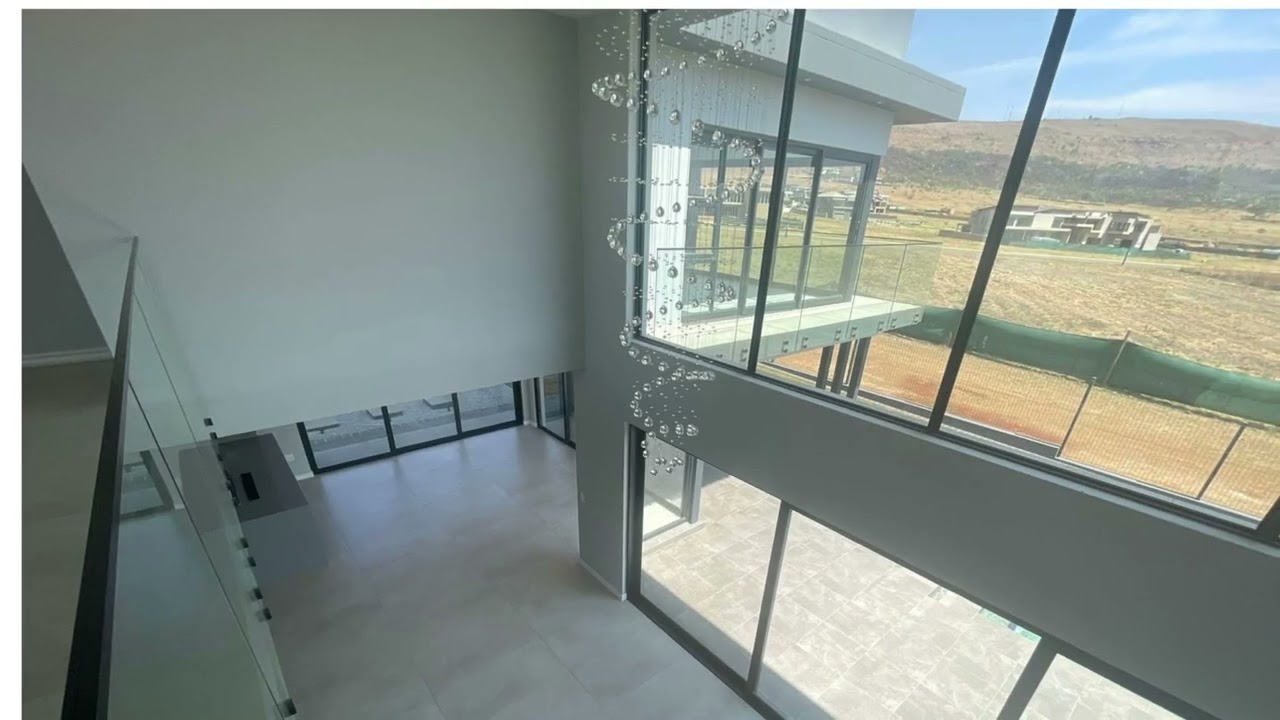 Sunset Blvd - Eye of Africa - R9 000 000