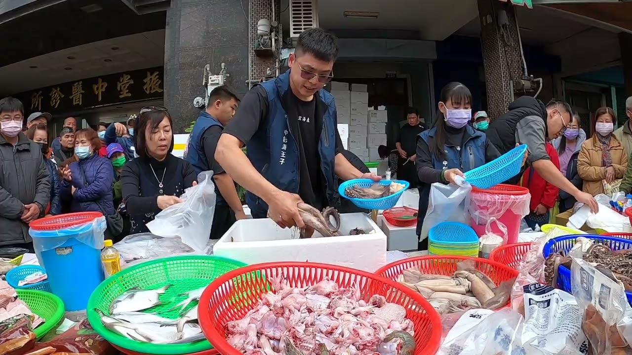 吳郭魚全部500元啦 #中彰海王子 #烏日火車站 #海鮮叫賣 #海鮮拍賣