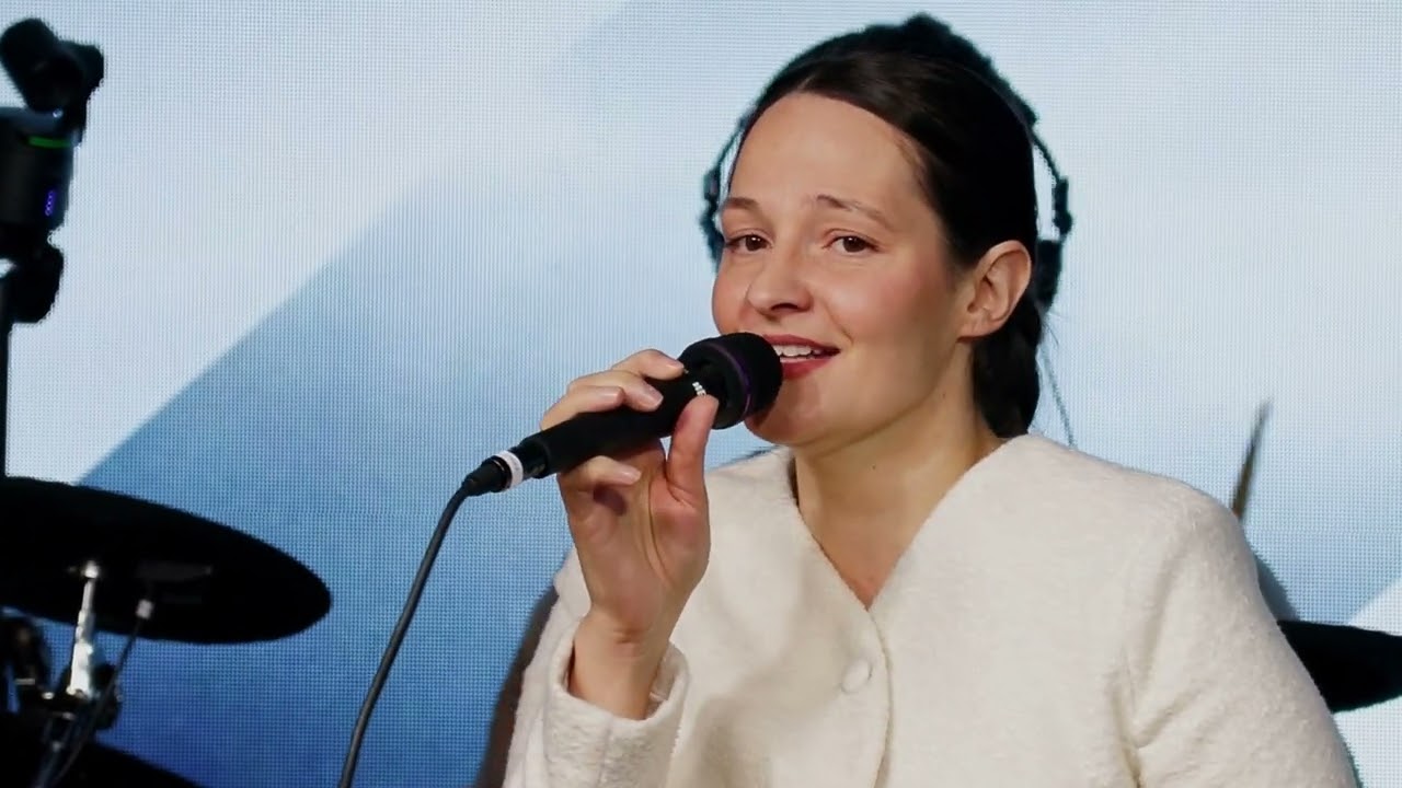 Tenni kell - Contact Worship