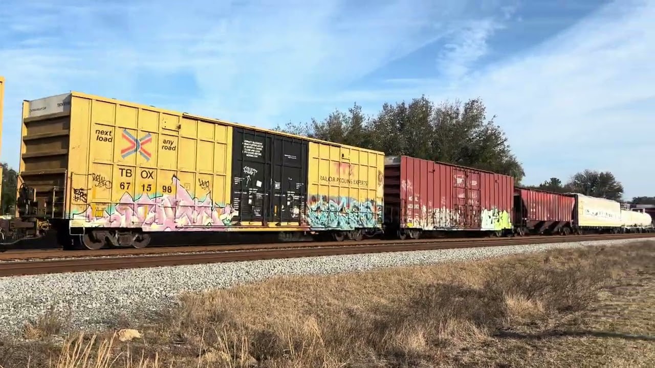 KCS 4780 leads CSX B212-11 in Wildwood,FL