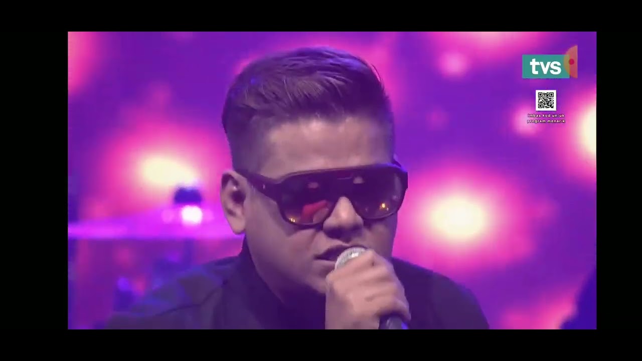 Azlan And The Typewriter - Melankoli (TVS Live)