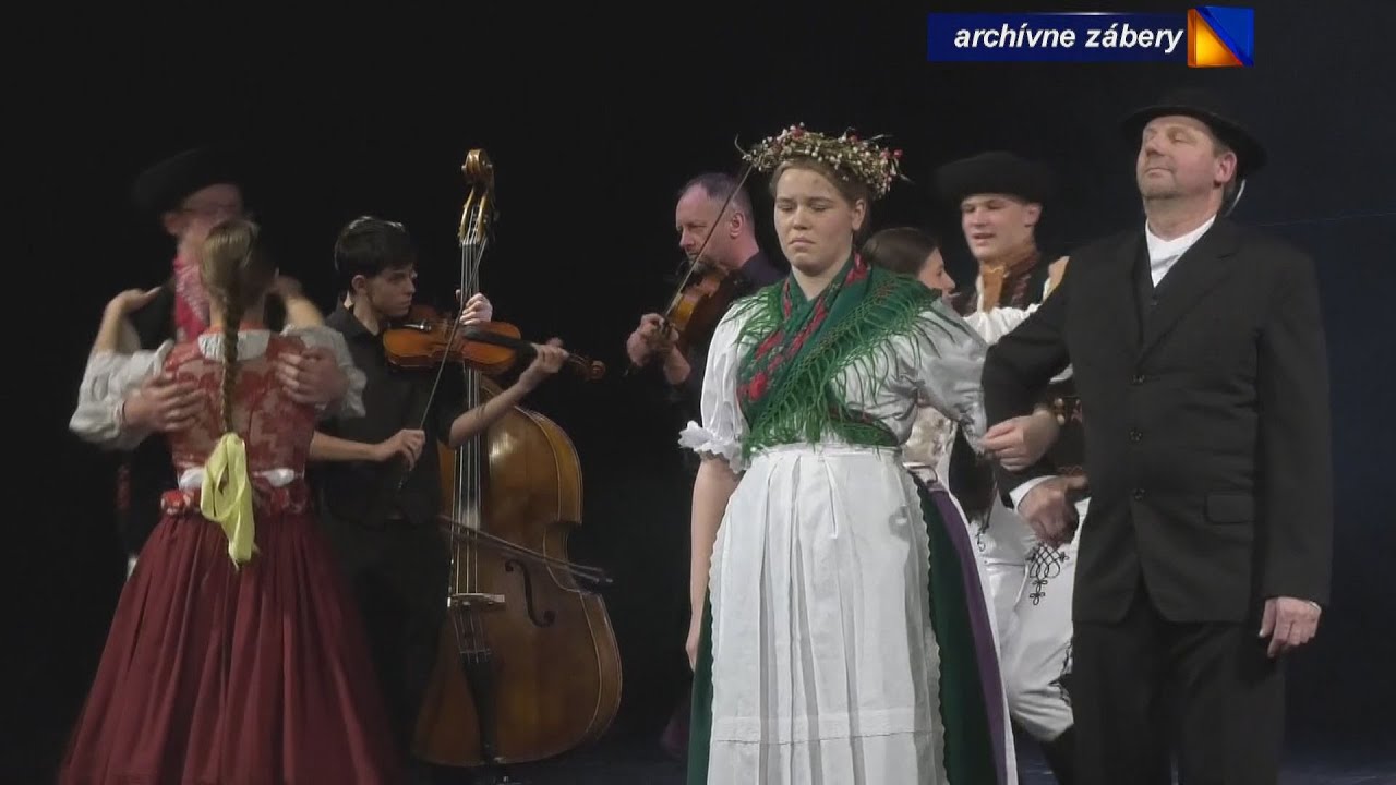 Zhodnotenie minulej sez&oacute;ny Folkl&oacute;rneho s&uacute;boru Čačina