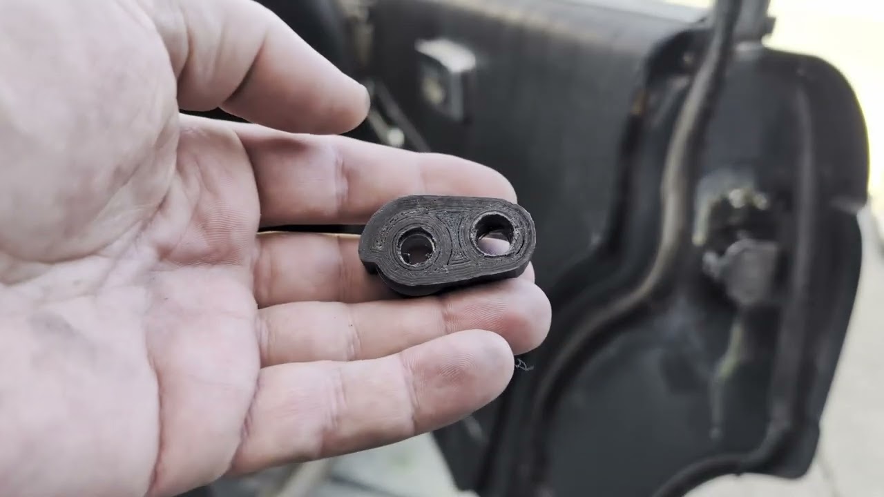 3D Printed Neue Klasse Door Buffer and Replacement